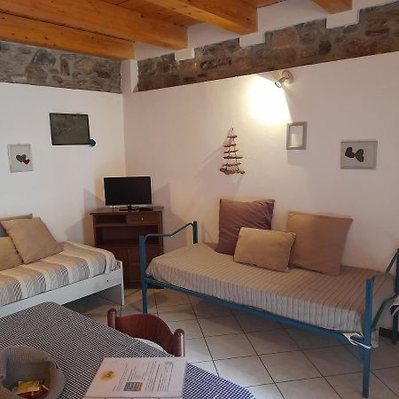 Ferienwohnung A Casa Di Sole Brovello-Carpugnino Exterior foto