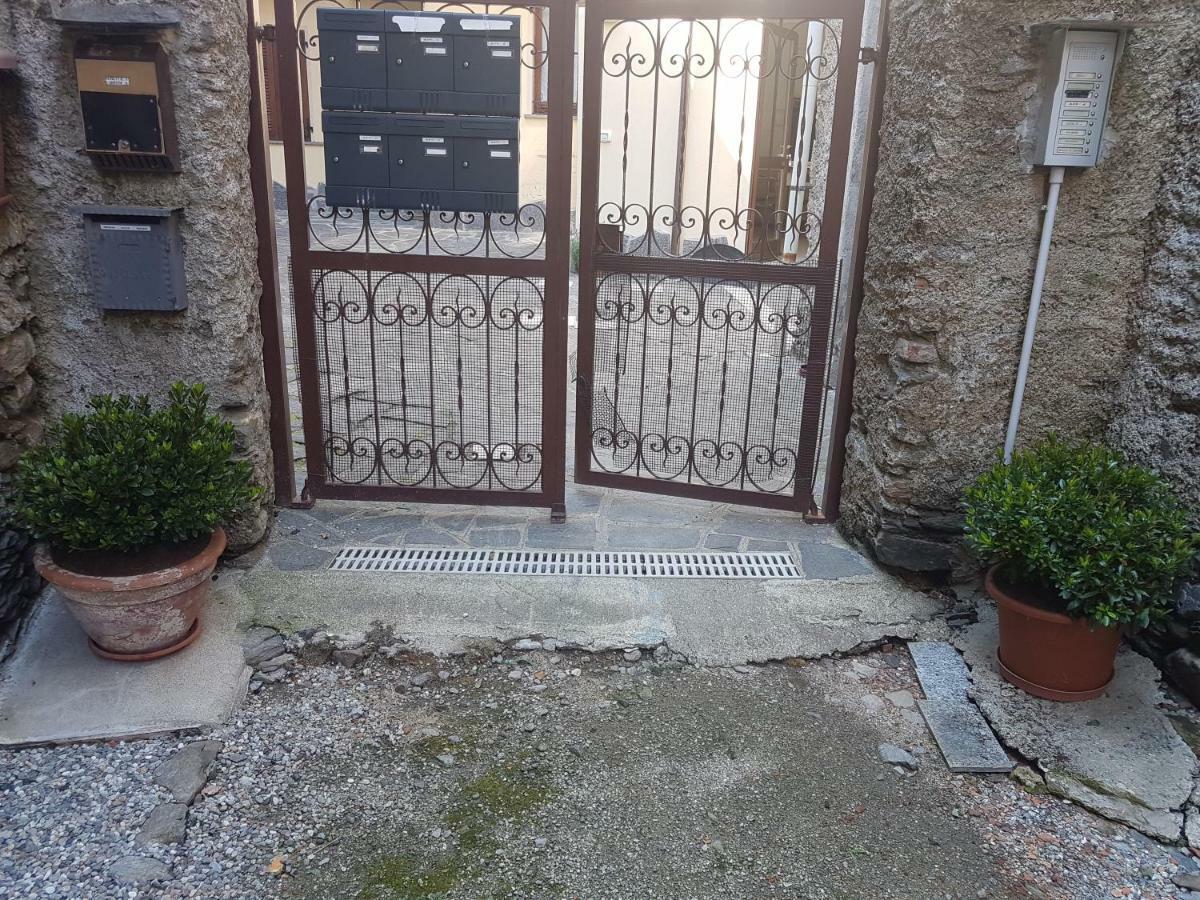 Ferienwohnung A Casa Di Sole Brovello-Carpugnino Exterior foto